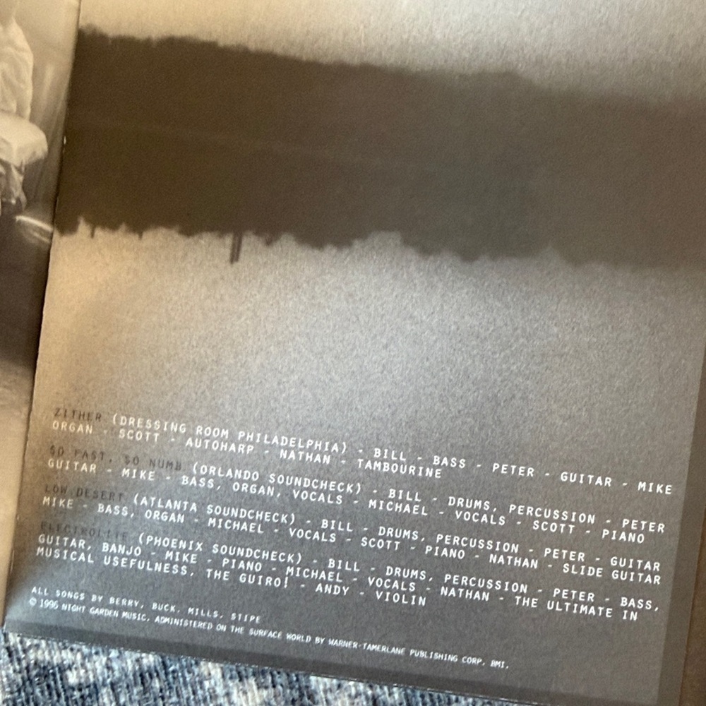 R.E.M. New Adventures in Hi-Fi CD, 1996 - Picture 9 of 9
